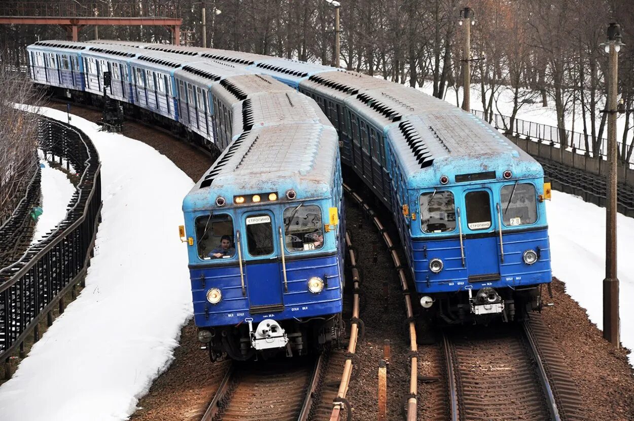 Еж3 Арбатско-Покровская линия. Метро еж3 Арбатско Покровская. Метро еж3 Арбатско Покровская линия. Еж-3 вагон метро.