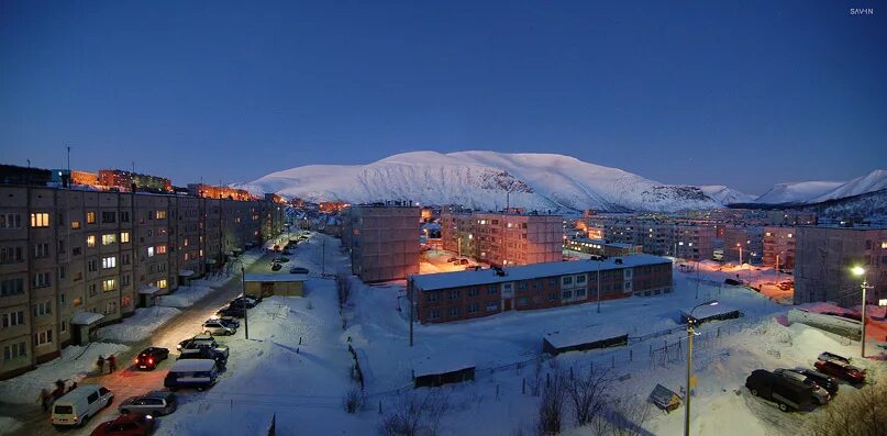 Циан кировск мурманская. Заполярье Кировск. Город Кировск Мурманская область. Кировск Апатиты. Кировск Главная площадь.