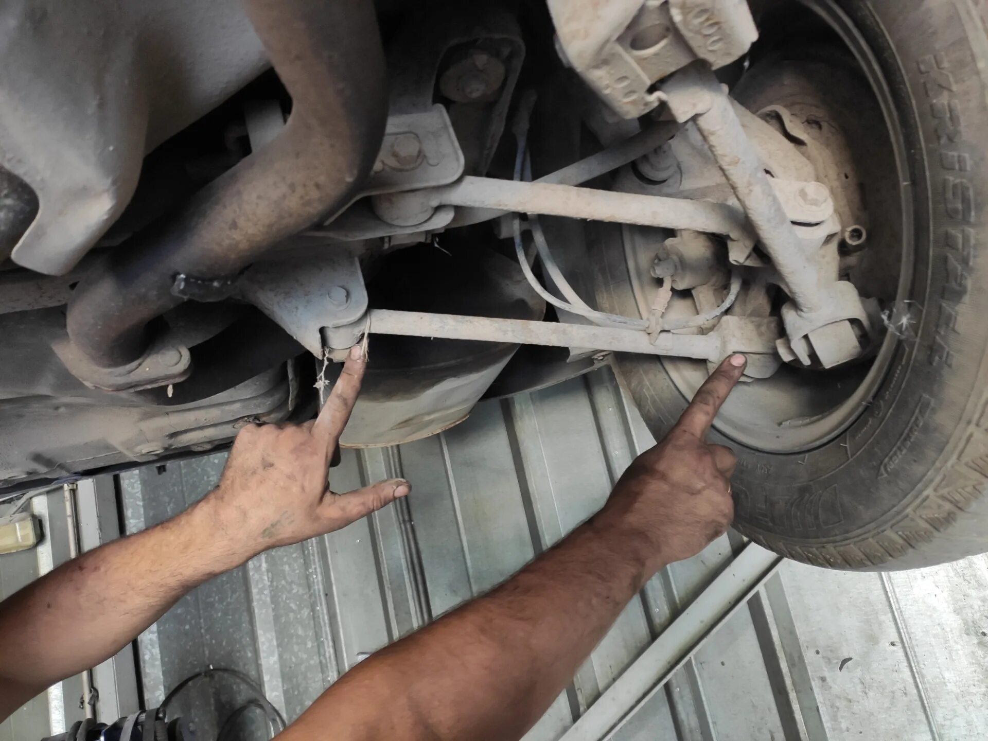 0 подвеска. 6. Передняя подвеска шевроле эпика 2. Задняя подвеска шевроле эпика 2. Эпика подвеска.