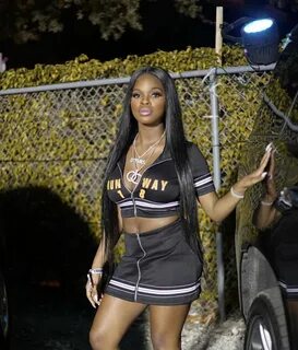 T girl city