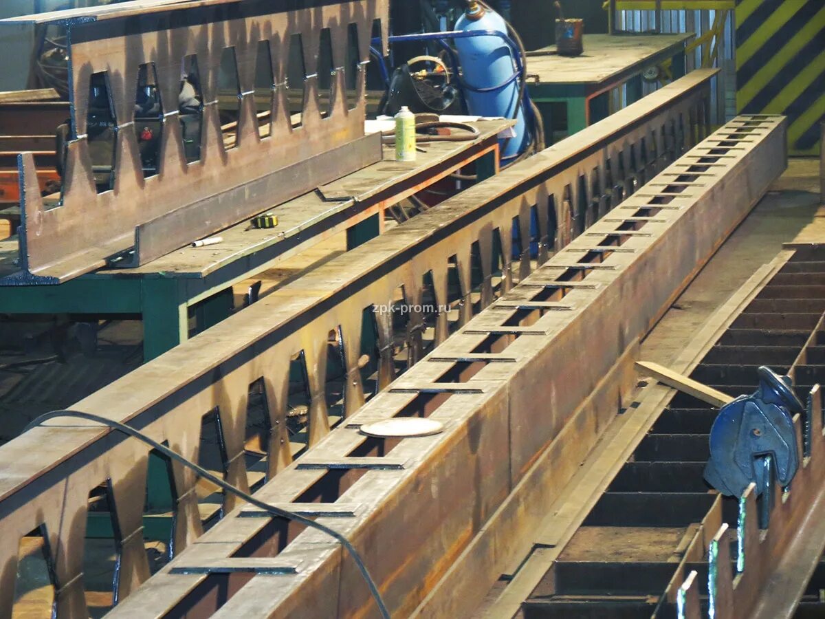 Hess линия вибропрессования бетона. кран балка завод нзхк. производство мостовых. комбинированные цеховые краны. завод кранового оборудования.