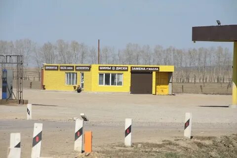 Заправка возле площади победы