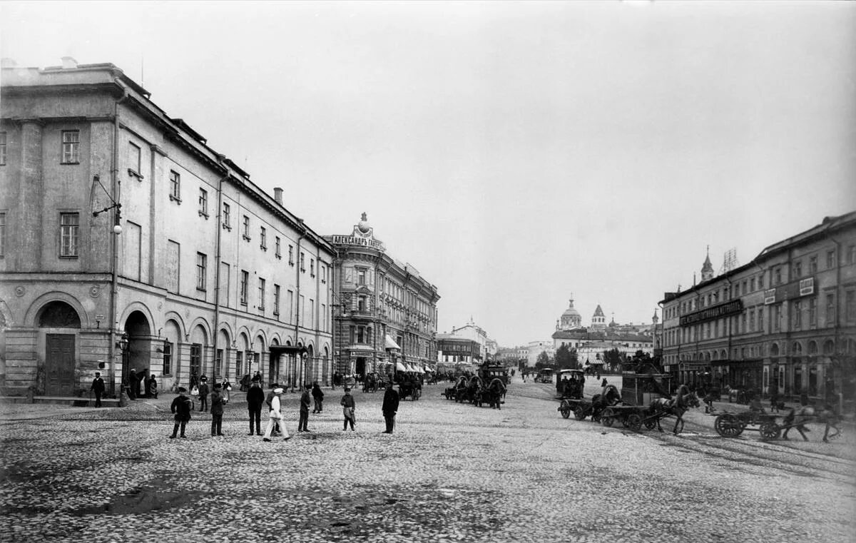 Старый дореволюционный Арбат Москва. Старый Арбат 19 век. Арбат Москва 20 век. Театральная площадь Москва 19 век. Улицы начало 20 века