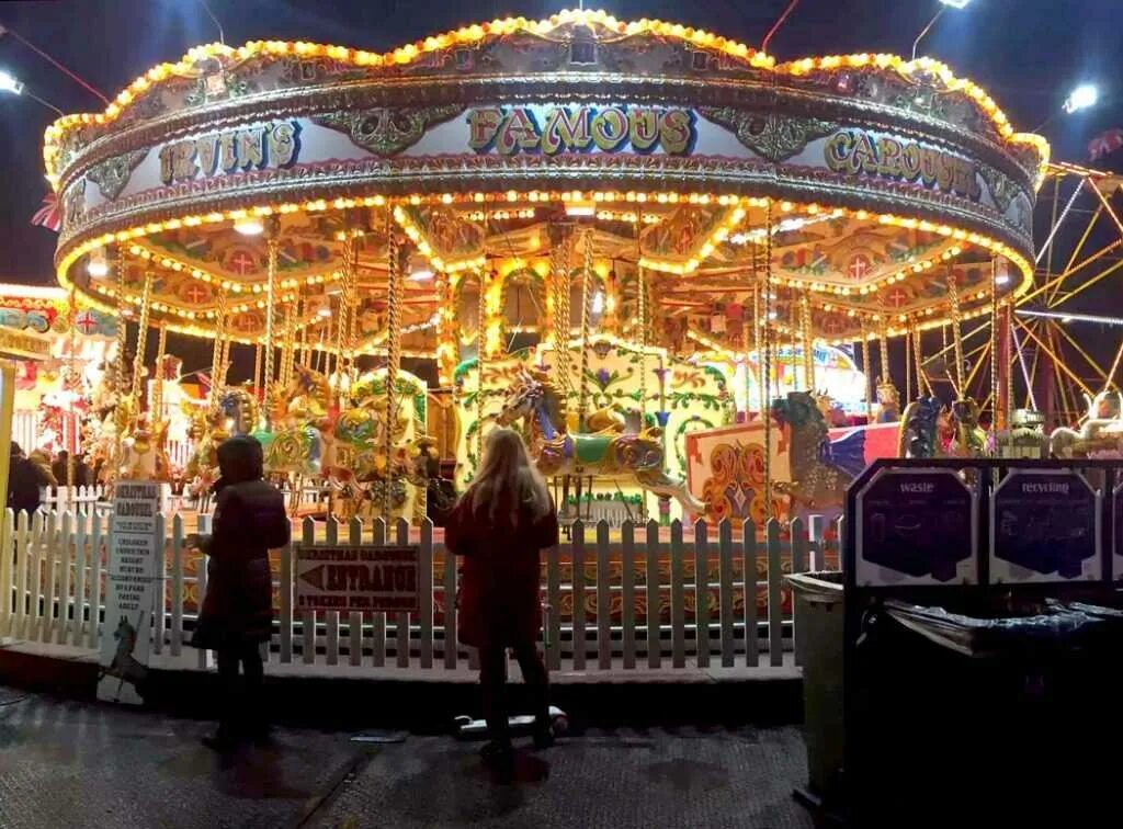 Развлечения в лондоне. Winter Wonderland Hyde Park London. Туристические аттракционы в Лондоне. Лондон гайд парк в новый год. Зимняя Страна чудес в гайд парке Лондон.