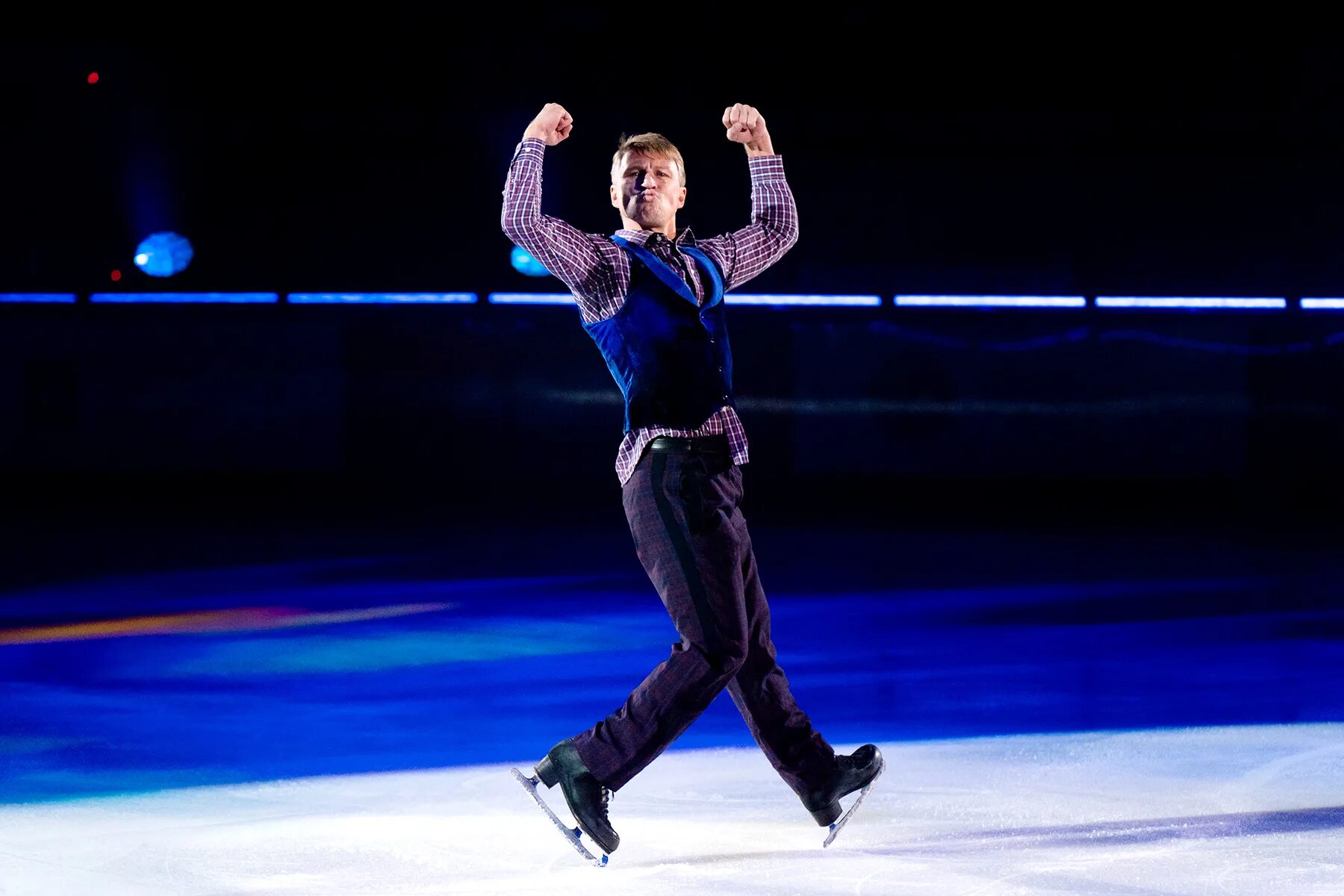 Ледовое шоу пермь 2024. Шоу ильи авербуха в омске 2022. Ледовое шоу пермь 2024. Илья авербух в красноярске 2022 года. Ледовое шоу пермь 2024.