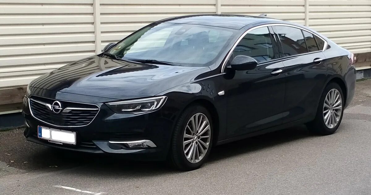 Опель инсигния б. Opel Insignia b. Opel Insignia b 2019. Опель Инсигния 2022 черный. Opel Insignia 2000.