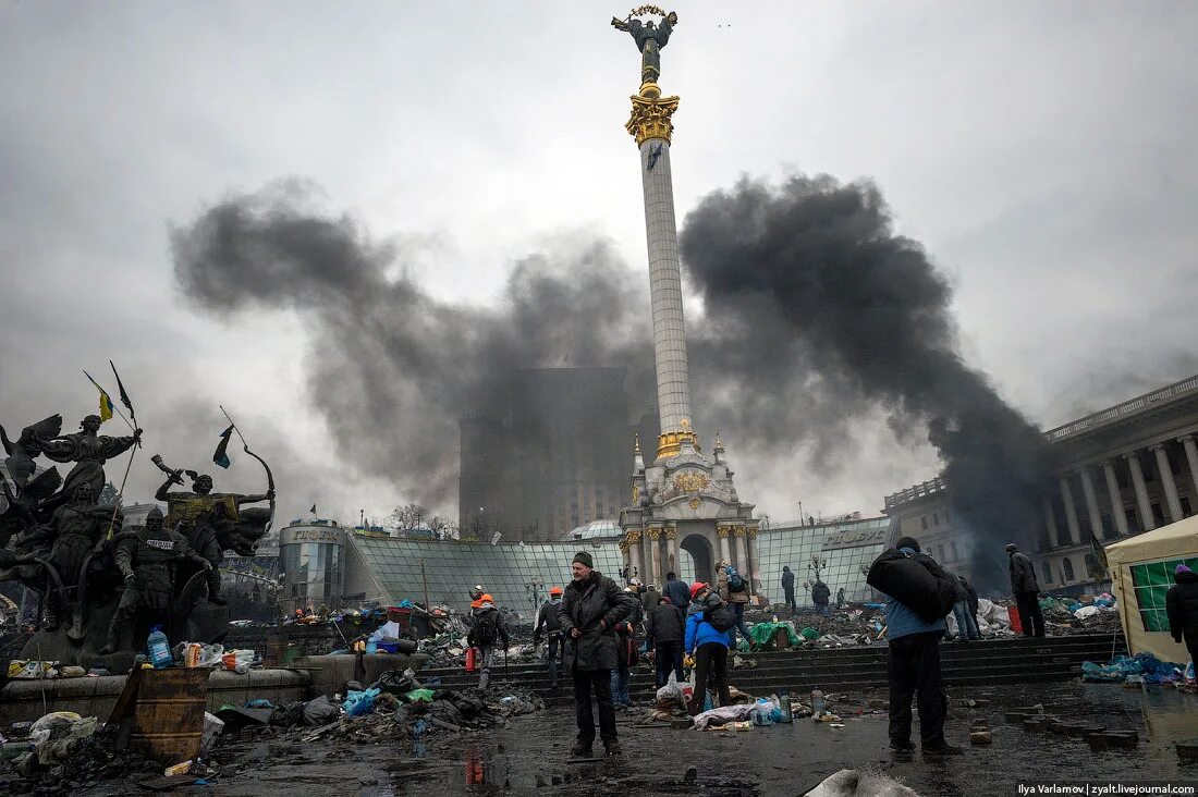 Киев площадь независимости Евромайдан. Майдан Незалежности Киев 2014. Евромайдан в Киеве 2013-2014. Площадь независимости в Киеве Майдан. Майдан кто был президентом