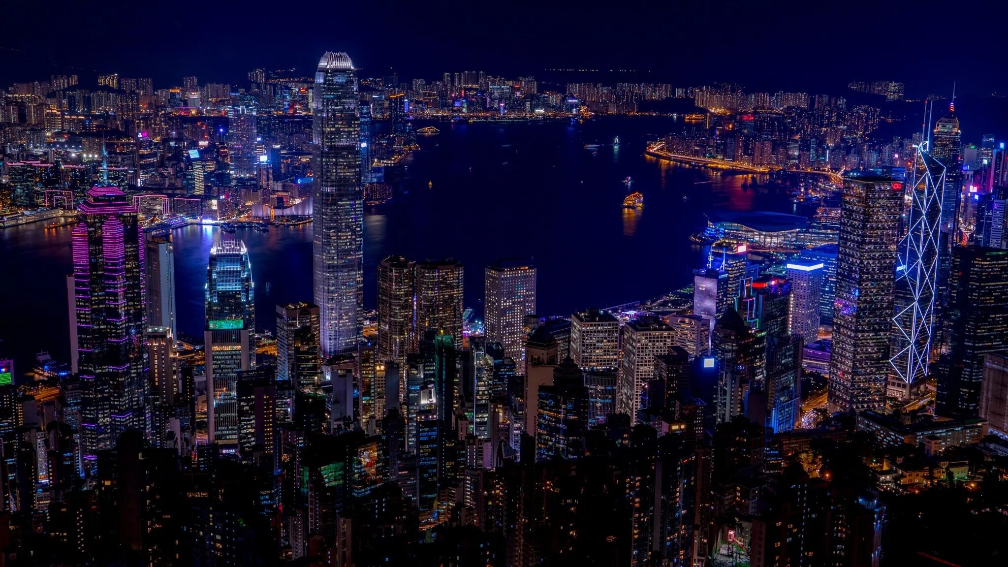 Красивый вид ночью. Гонконг небоскребы ночью. Гонг Конг 4к. Найт Сити 8к. Китай Гонконг ночью.