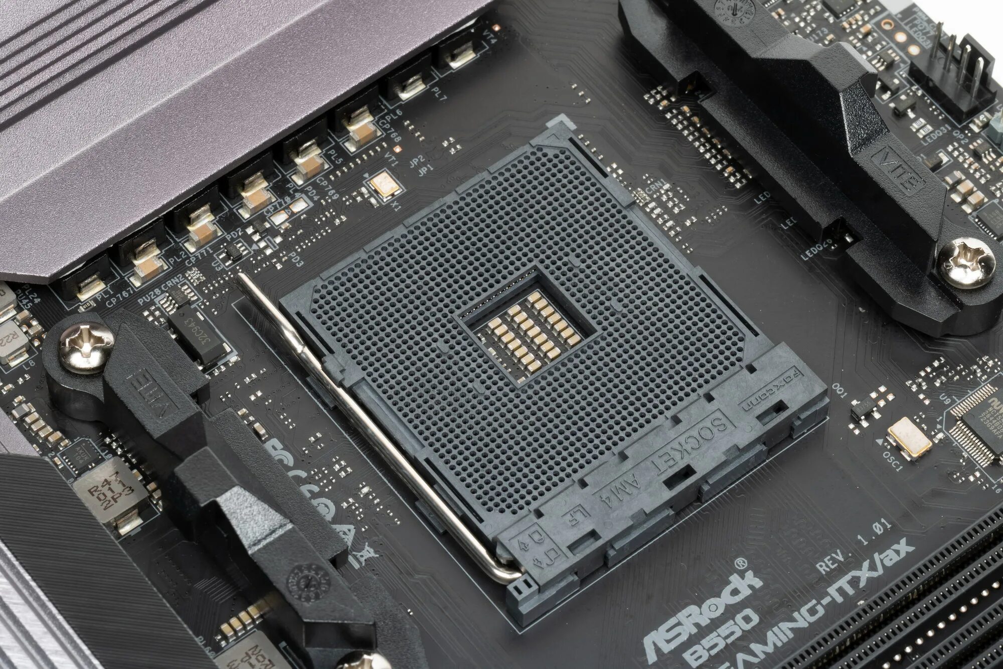 Asrock b550m itx ac. Asrock b550 phantom gaming itx. asrock b550 phantom gam-itx/ax. b550 phantom gaming-itx/ax. b550 чипсет.