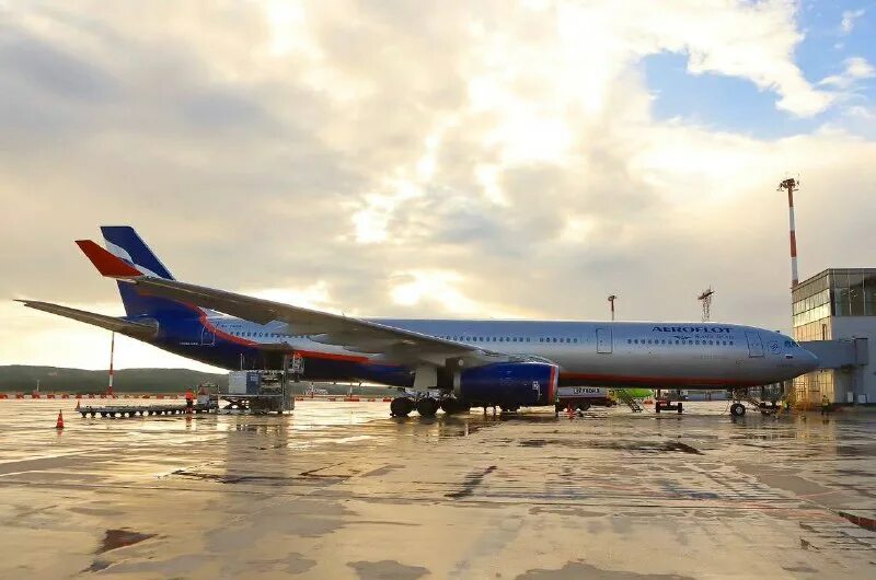 аэропорты красноярского края. аэропорт красноярск санкт петербург. красноярский аэропорт емельяново. су 6574. аэропорт красноярск санкт петербург.