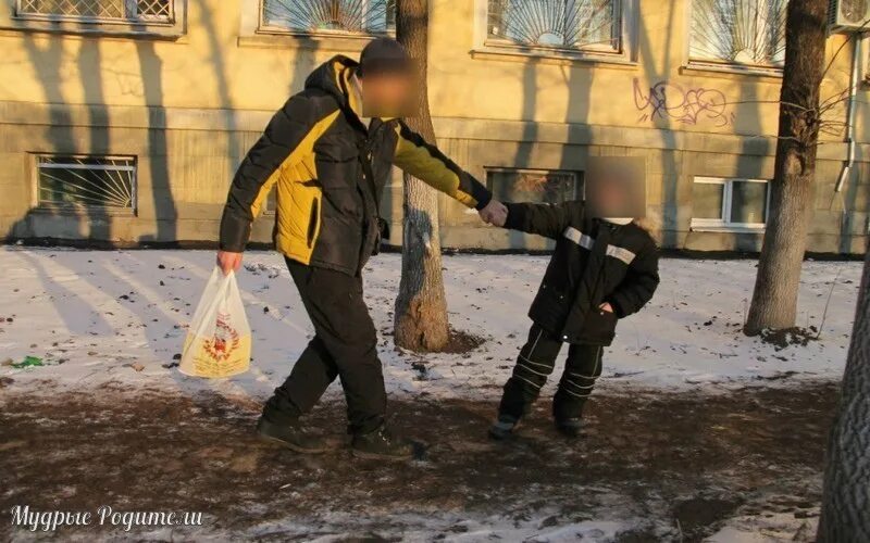 Похищение детей на улице. Кража детей на улице.