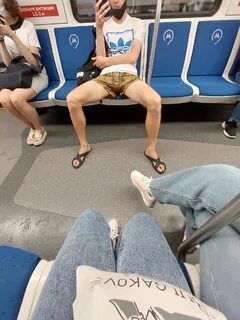 Показала своб