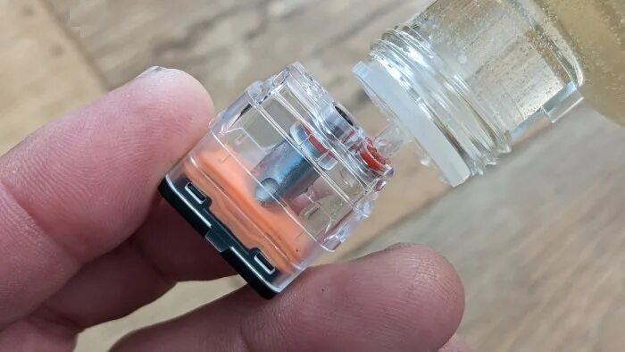Как залить xros mini. Картридж xros 3. xros 0.6 картридж. картридж vaporesso xros 0.6ohm. набор vaporesso xros 3 pod.