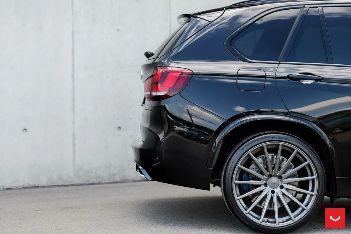 X5 g05 Vossen. BMW x5 колеса графит. X5m 22. BMW x5 g05 диски графит матовые. X 5 12 38