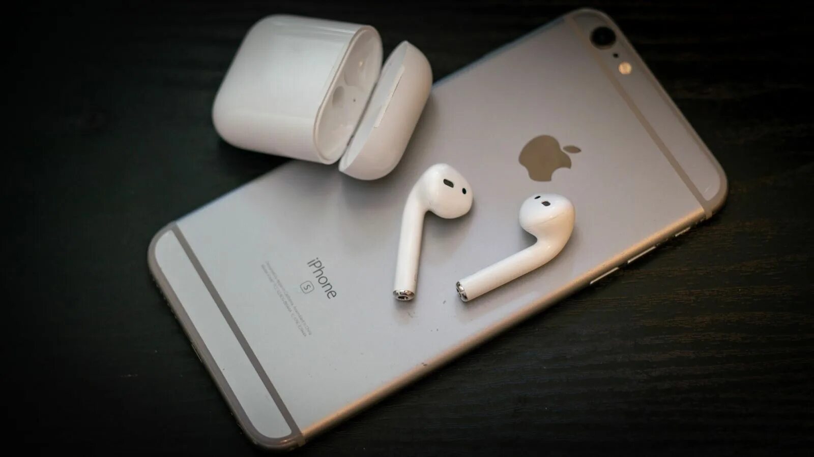 AIRPODS Pro наушники 2023. Айрподсы айфон. Наушники AIRPODS для iphone 7/8. Аирподс айфон.