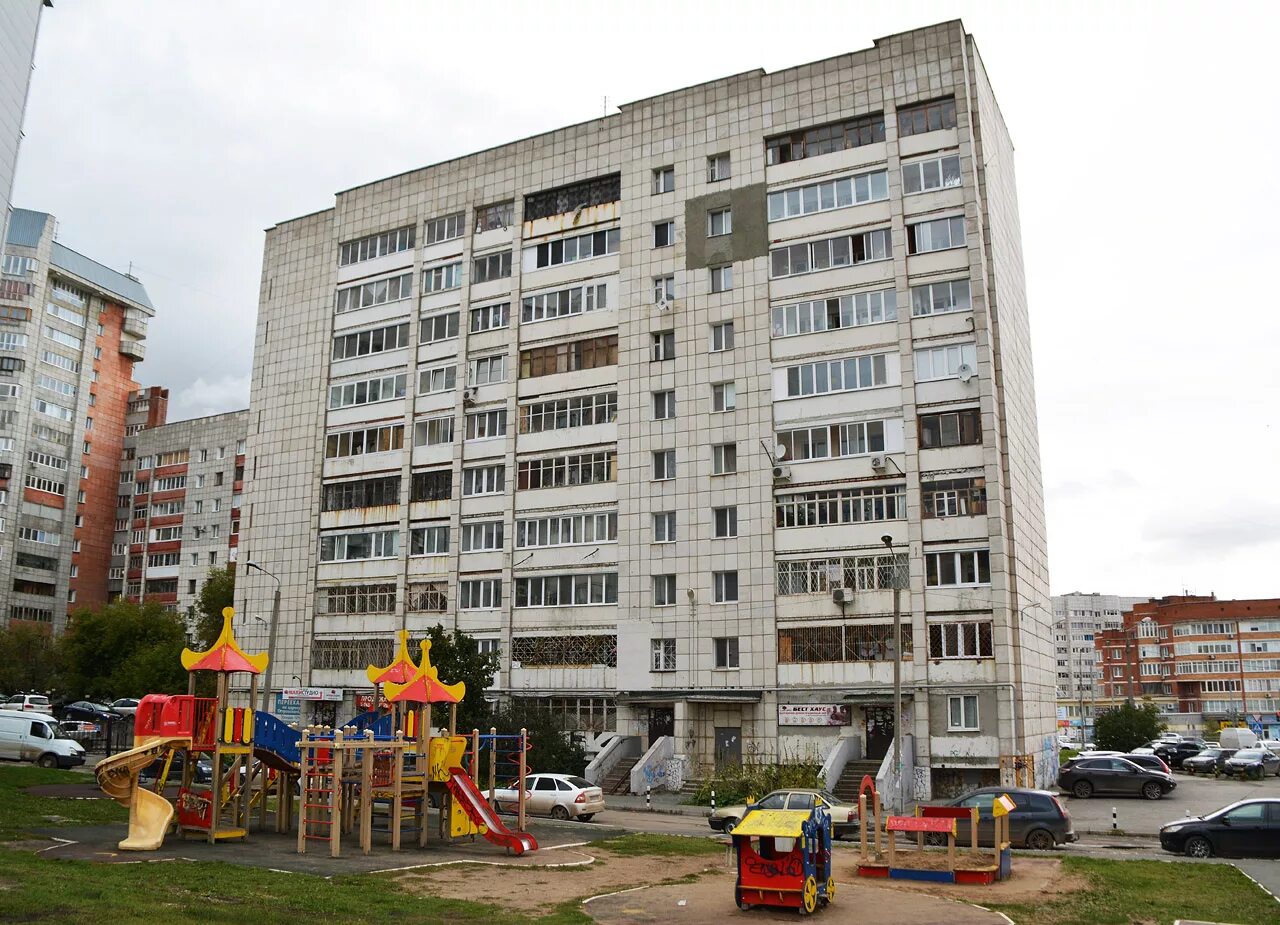М 12 пермь. Революции 12 пермь. г. пермь, ул. революции, д. 12. революции 12 пермь год постройки. улица революции пермь.