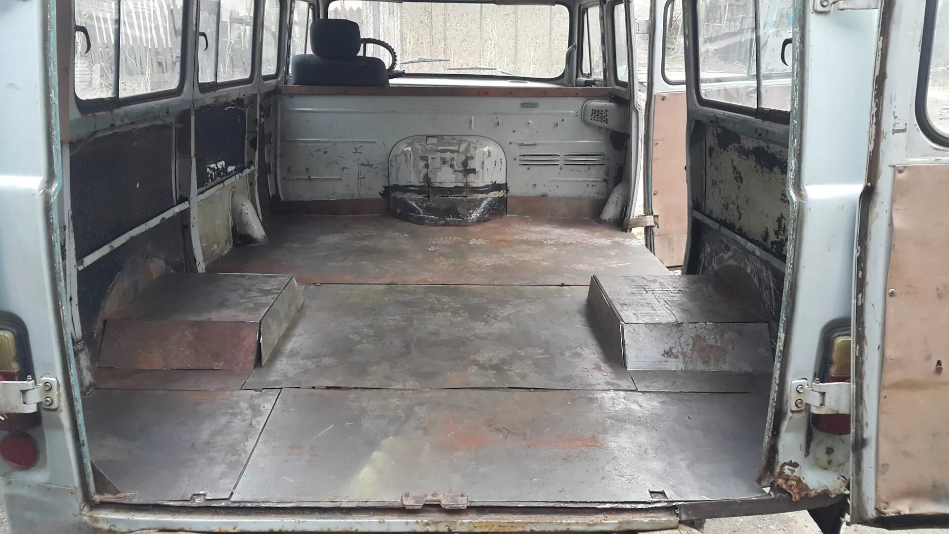 Шумоизоляция уаз 3303. Пол на уаз буханка. Пол на уаз буханка. Уаз буханка с кузовом. Пол уаз буханка.
