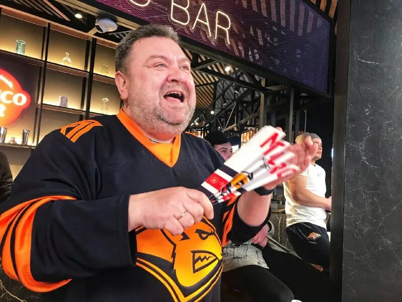 ушастый хоккей