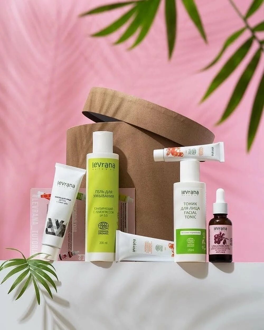 Натуральная косметика для кожи. Косметика. Натура органик баобаб. Косметические средства для волос. Лечебная косметика.