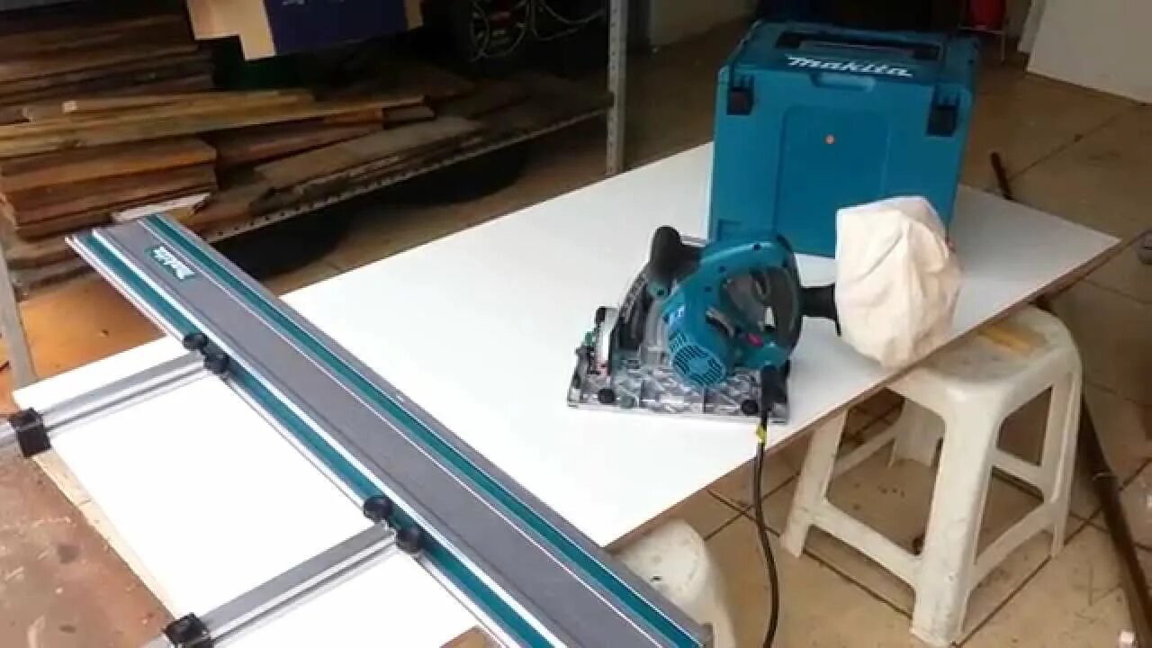 Пила погружная Makita sp6000. Упор для погружной пилы Макита sp6000. Направляющая шина для Makita 5477nb. Makita 5008mg направляющая шина. Шина для циркулярной пилы макита