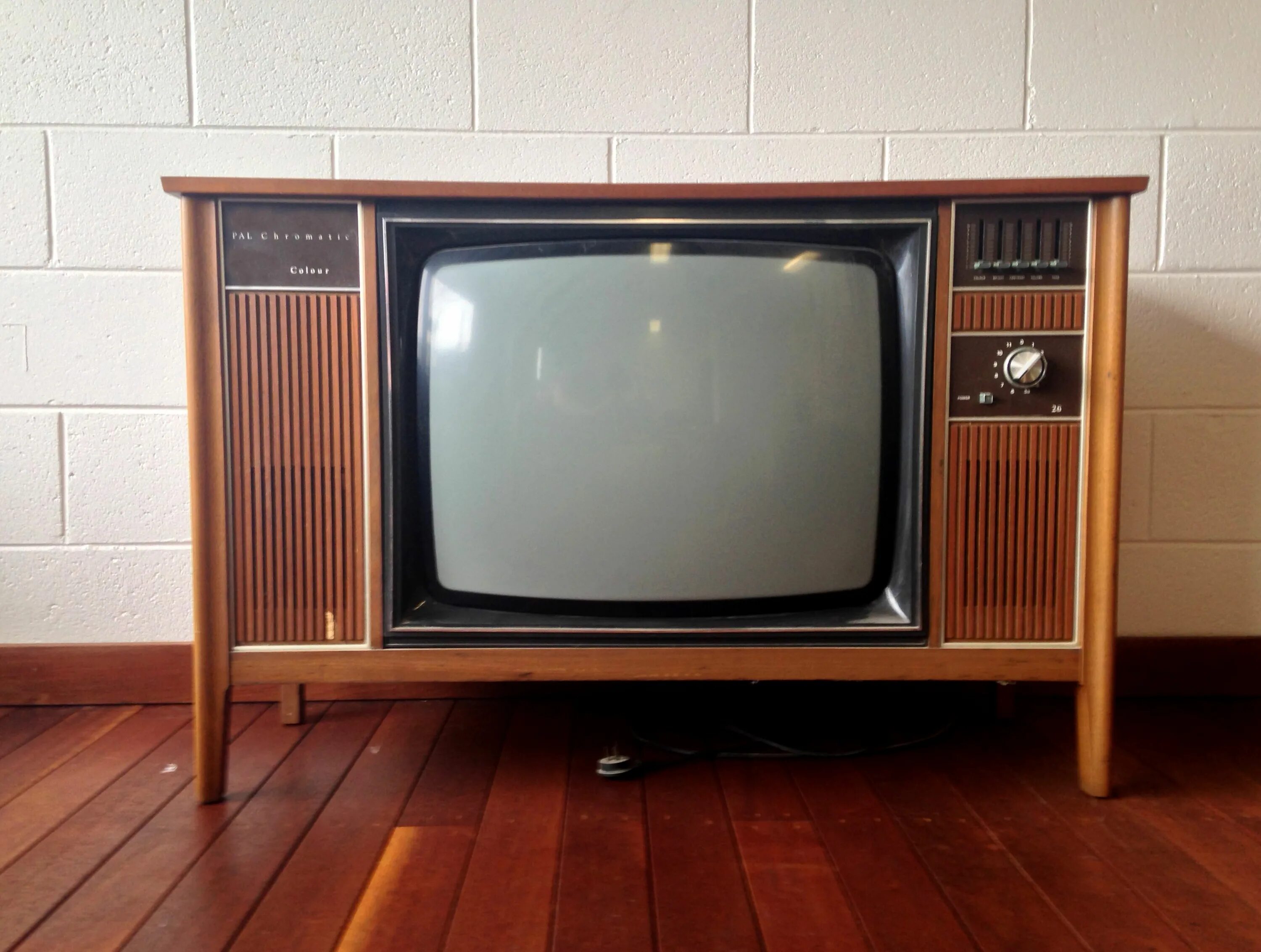 Куплю телевизор старый оскол