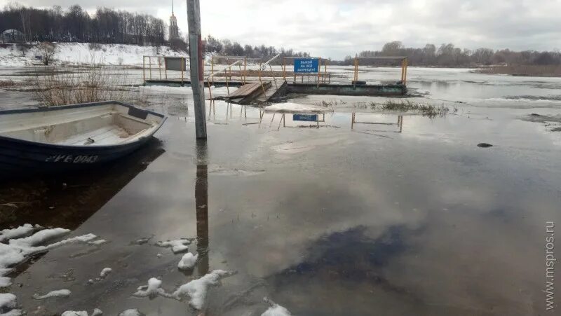 Поднятие воды в кургане. Теза разлив реки Шуя. Затопило Кондрово. Холуй разлив реки. Холуй разлив реки Теза.