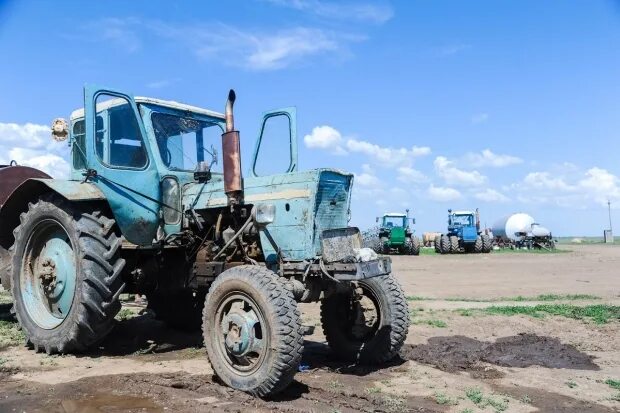 Трактор волгоградской авито