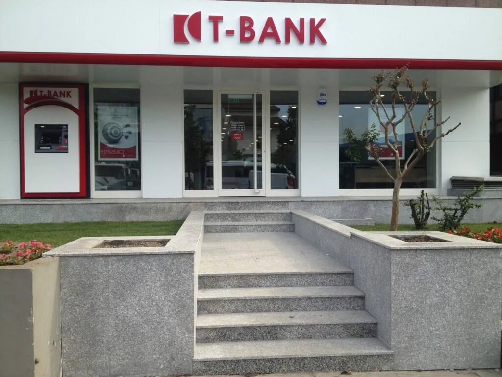 T Bank. BANKSȚ.
