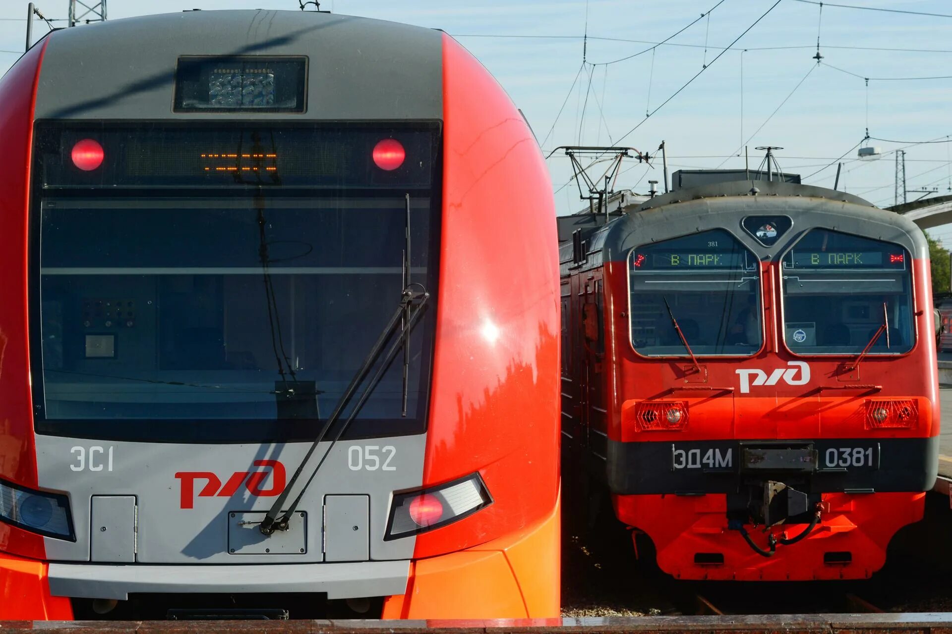 Поезд ласточка петрозаводск санкт петербург расписание. Поезд Ласточка Петрозаводск Санкт-Петербург. Поезд Ласточка Санкт-Петербург Петрозаводск 804. Ласточка Петрозаводск. Петербург Петрозаводск Ласточка.