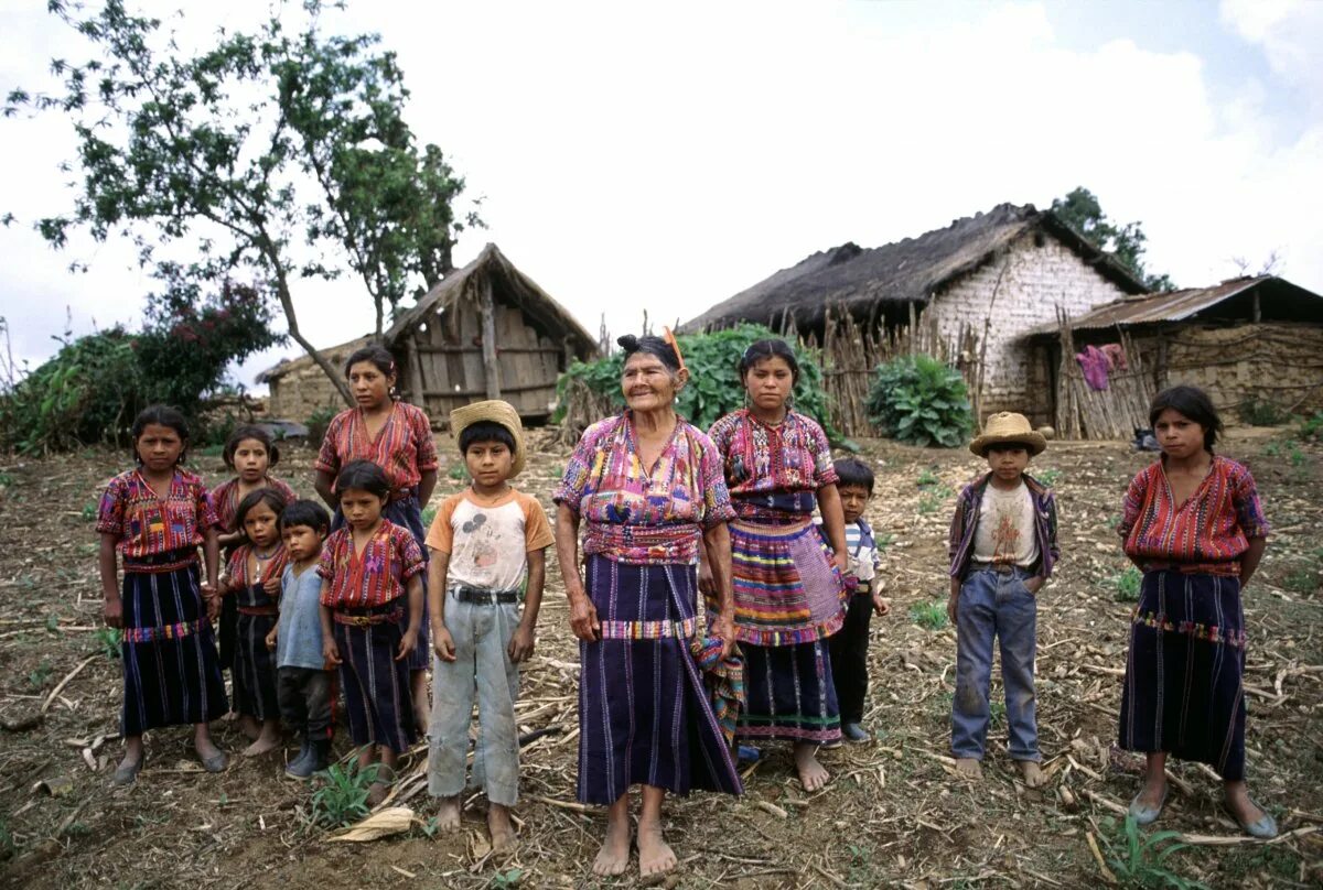 Один из коренных народов сша. Индейцы Майя Гватемала. Индейцы Гватемалы. Гватемала население. Гватемальцы народ.
