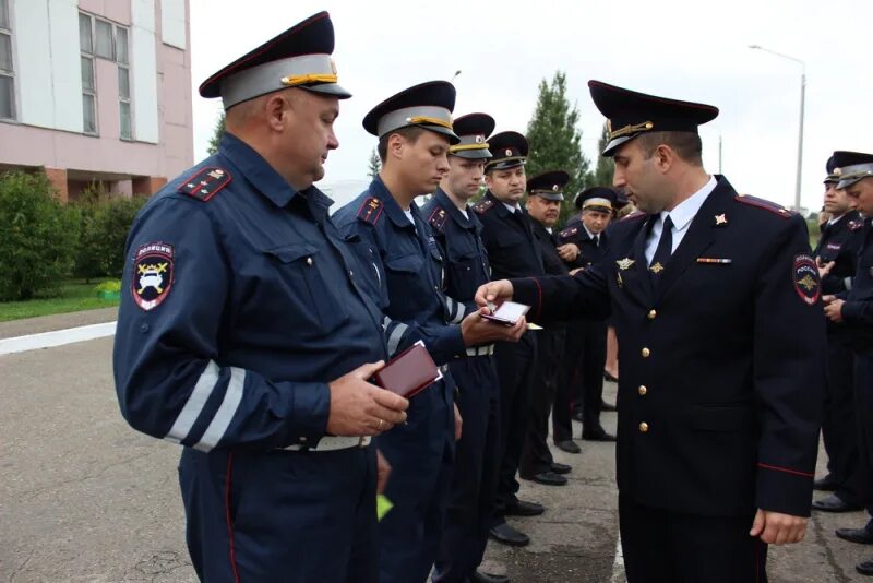Ппсп гу. Полк ппсп красноярск. начальник службы ппс красноярск. полицейский ппс красноярск. день образования полка ппсп красноярск.