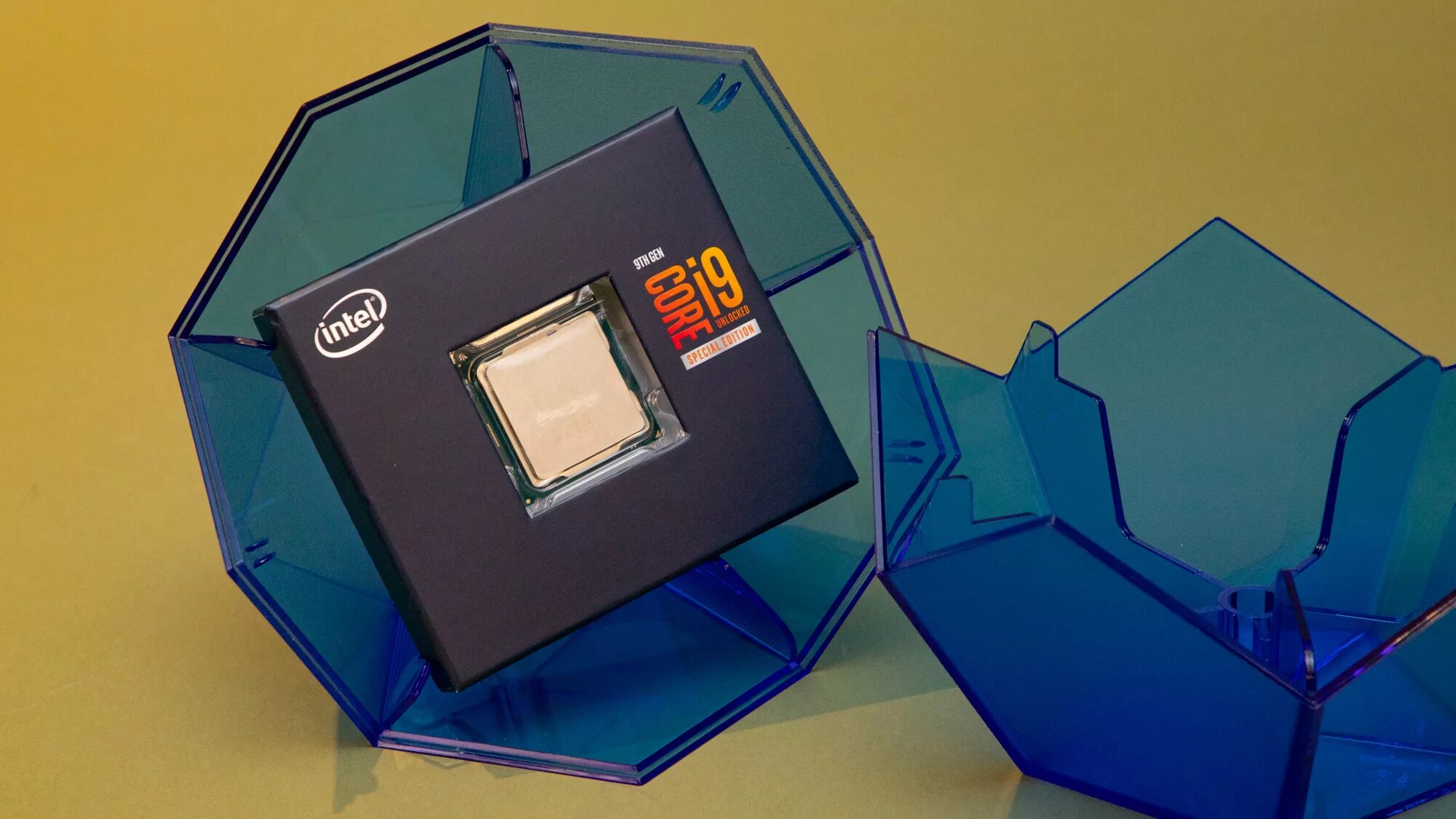 Intel core i9 поколения. Intel Core i9-9900k. Core i9 9900k Box. Intel Core i9-9900k (Box). Intel Core i9-10900kf.
