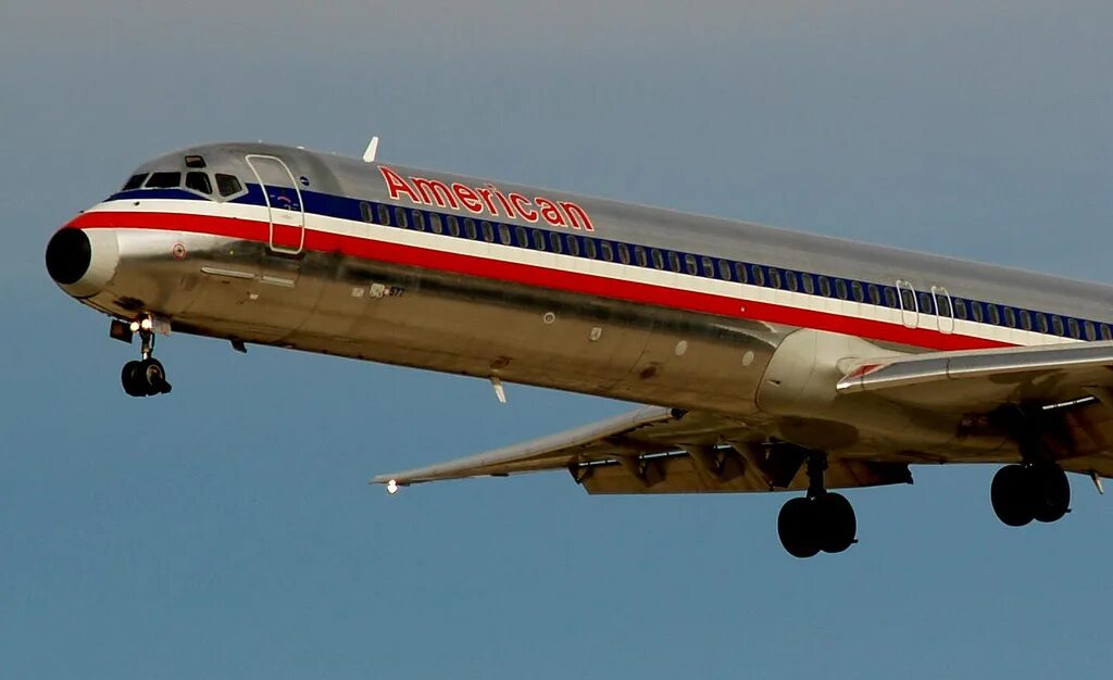 Мд 80. MD 80. MD 80 самолет American Airlines. MCDONNELL Douglas MD-80.