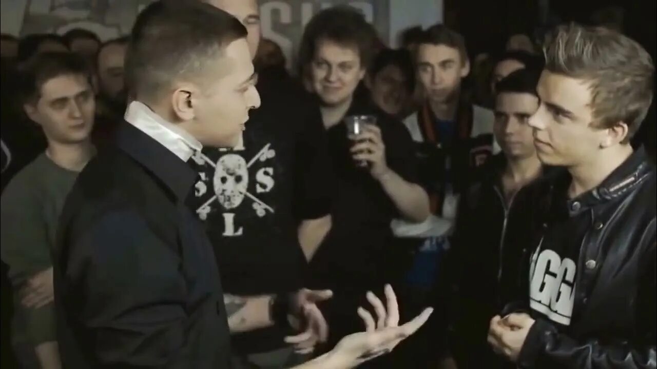 Оксимирон версус джонибой. Оксимирон версус джонибой. Батл оксимирона и джонибоя. Версус батл оксимирон и джонибой. Оксимирон джонни бой.