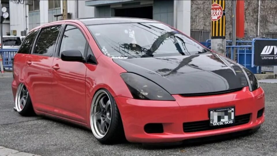 Wish тюнинг. Toyota wish 2004 stance. toyota wish 2004 tuning. стенс тойота виш. тойота виш 2004 стэнс.