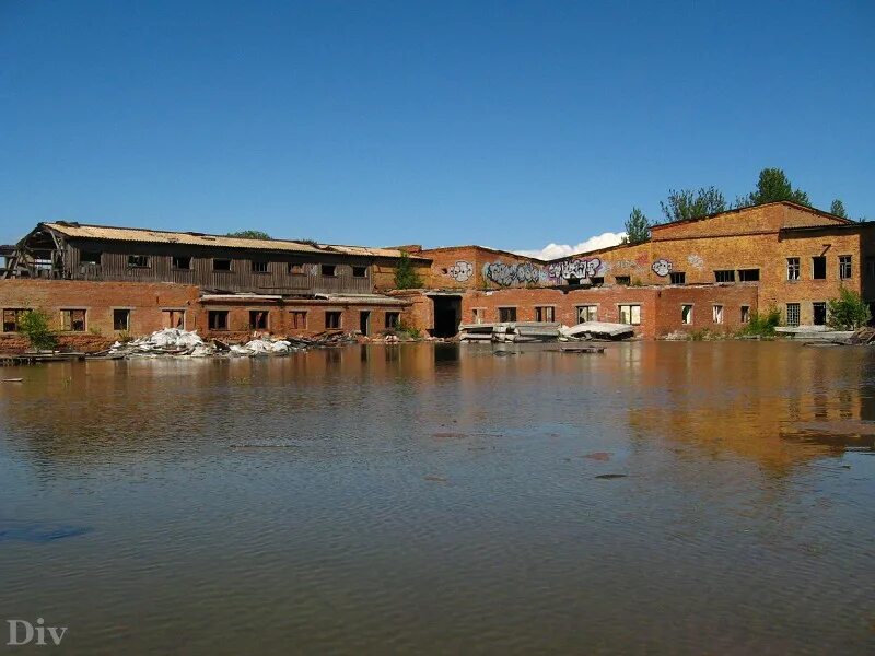 заброшенный кирпичный завод тамбов. ломоносов показывает екатерине ii мозаичную мастерскую. заброшенный кирпичный завод (улица нансена) ростов. фарфоровый завод ломоносова здание. ленинградский фарфоровый завод имени ломоносова.