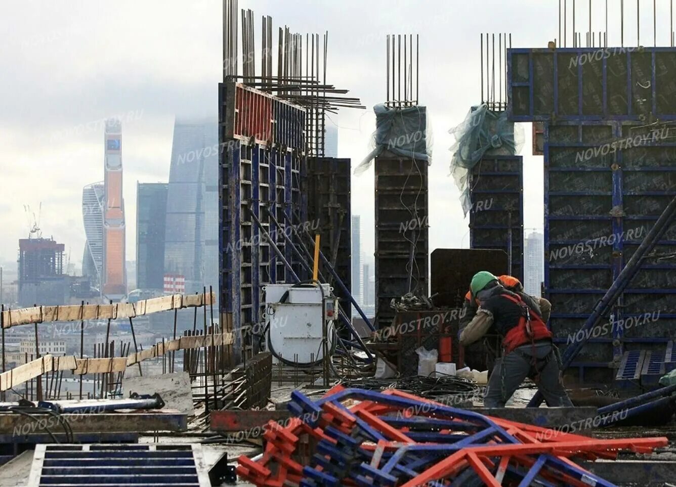 Мфк зорге 9. Жк зорге 9 ход строительства. Стройка зорге. Ход строительства зорге. Ход строительства зорге.