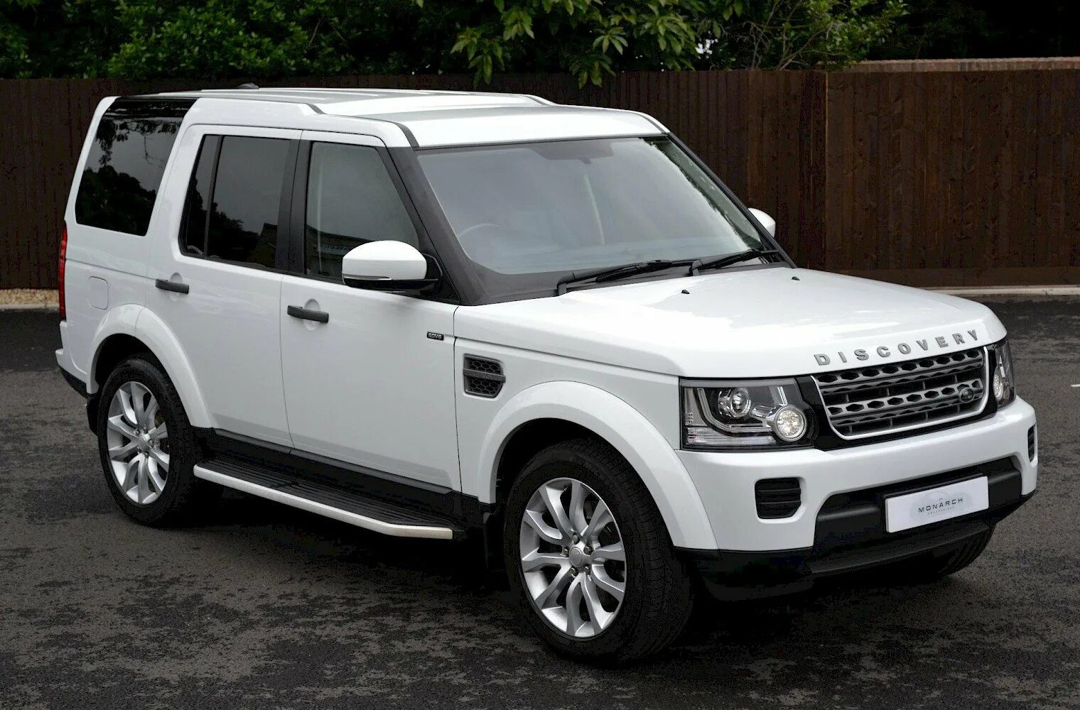 Land Rover Discovery 4 белый. Ленд Ровер Дискавери 2014. Ленд Ровер Дискавери 2010 белый. Ленд Ровер Дискавери 4 2015. Сколько стоит дискавери