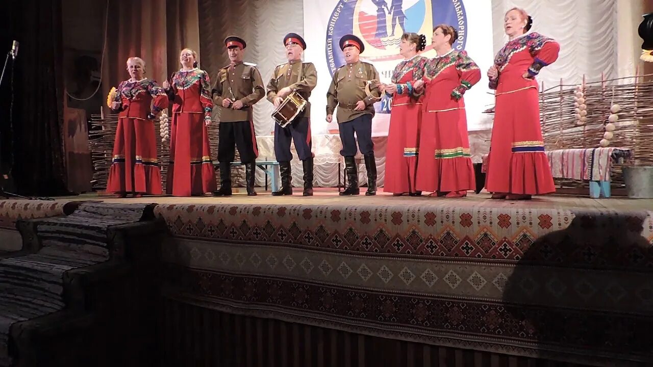 Ансамбль ансамбль цветы слушать песню. Ансамбль вольная степь. ансамбль лазоревая степь сальск. казачий круг ансамбль. ставропольский казачий ансамбль песни и пляски вольная степь.