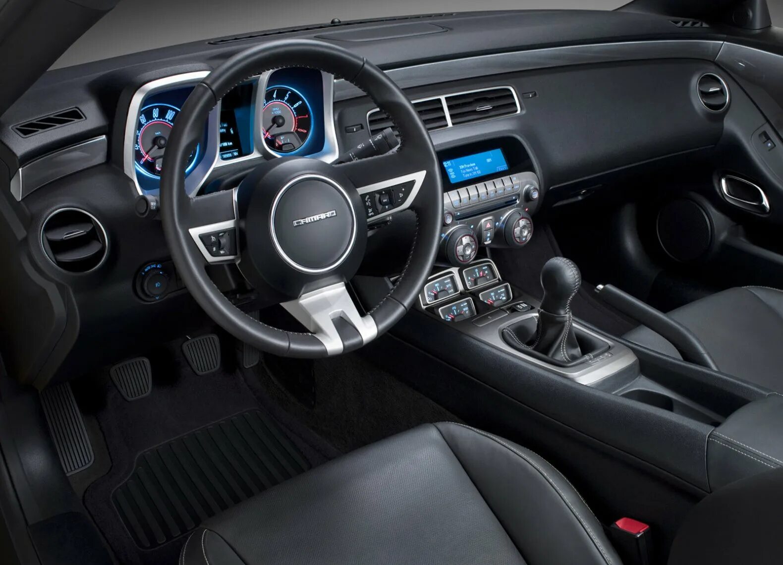 Шевроле камаро салон. Chevrolet Camaro 2010 Interior. Chevrolet Camaro SS 2021 салон. Chevrolet Camaro 2010 SS салон. Chevrolet Camaro 2012 Interior.