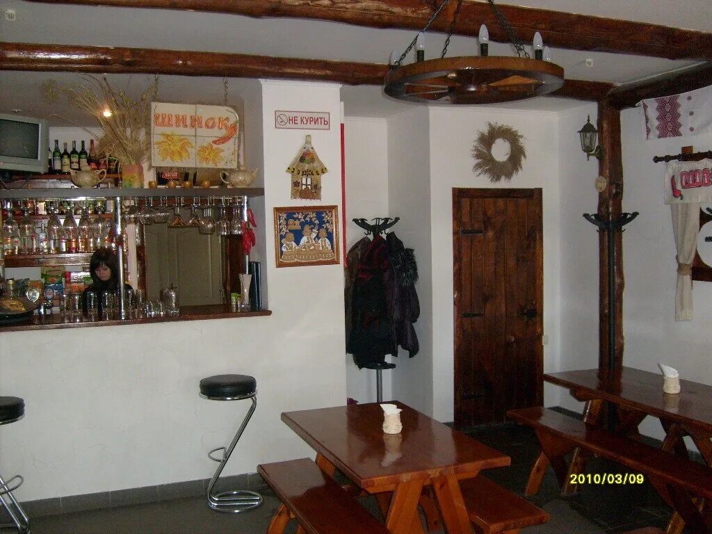 Шинок м5. Ресторан шинок петербург. Кафе в украинском стиле. Ресторан шинок деллос. Шинком барнаул.