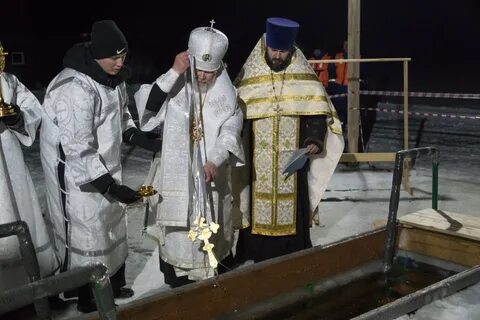 Крещение батюшка