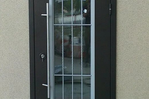 Дверь входная Гардиан бронированная со стеклом. Бронированная стеклянная дверь входная. Бронированная дверь со стеклом. Входная дверь с бронированным стеклом.