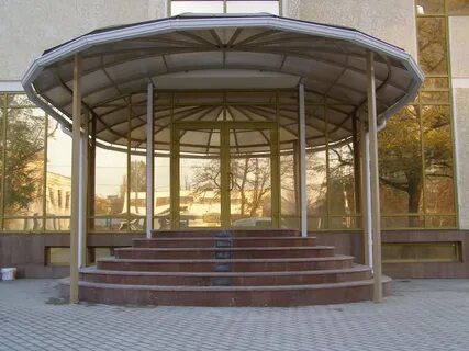 Крыльцо сцена
