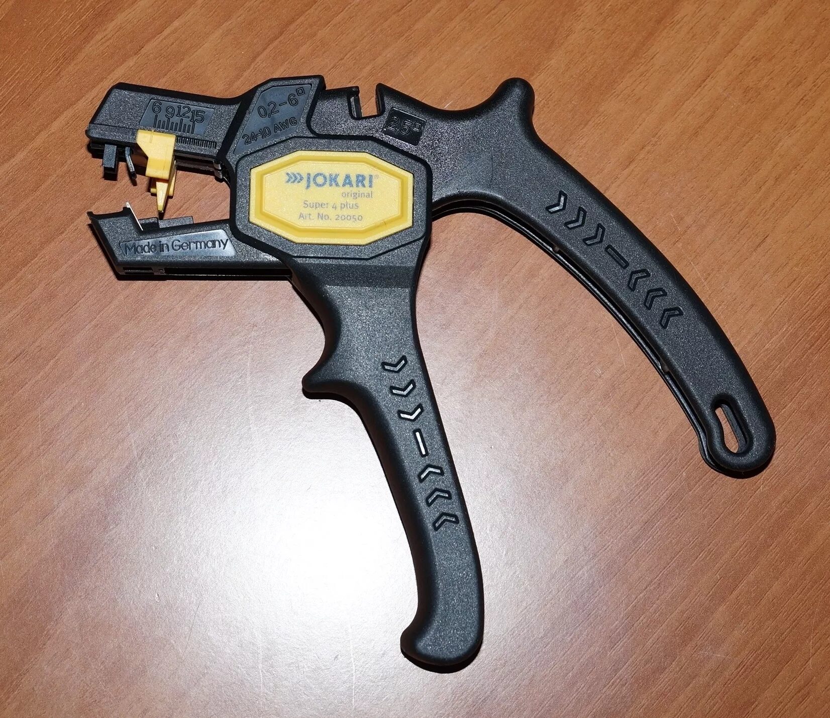 Стриппер jokari. Jokari 6-16мм2. 19001 em. Jokari нож для снятия изоляции secura №16. Стриппер jokari pc-strip 30160.