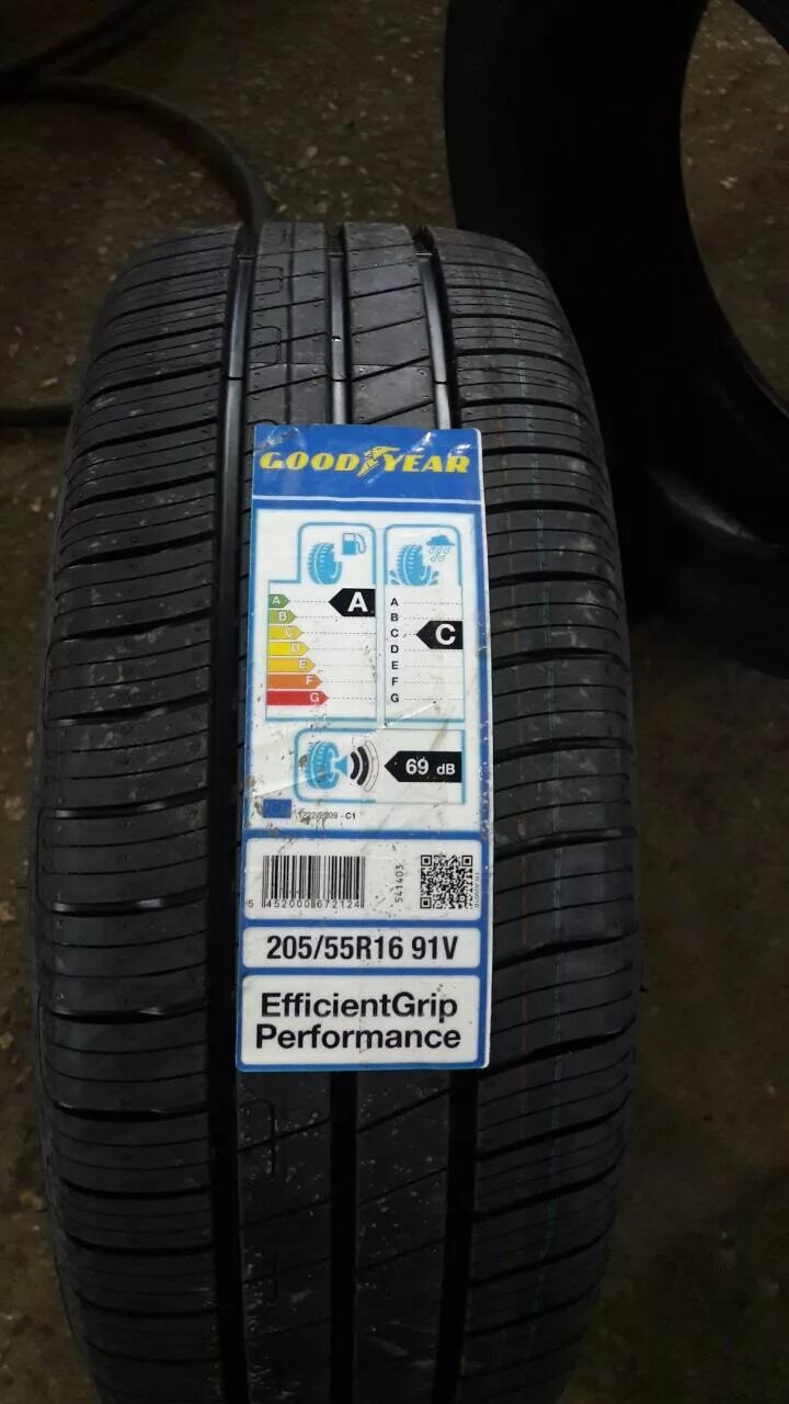 Goodyear efficientgrip performance r16. Goodyear EFFICIENTGRIP Performance. Goodyear EFFICIENTGRIP Performance 2. Goodyear EFFICIENTGRIP Performance 2 евроэтикетка. Goodyear EFFICIENTGRIP Performance евроэтикетка.