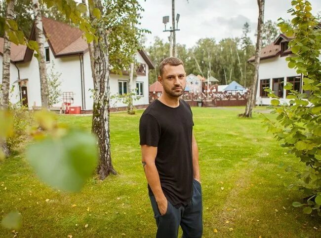 Дом 2 никита кузнецов 2014. Кузнецов дом 2. Никита кузнецов дом 2. Дом 2 кузнец. Кузнецов дом 2.