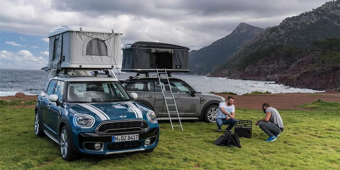 Mini Countryman с палаткой. Mini Cooper Countryman с палаткой. Mini Countryman 2021 с палаткой. Мини Купер с палаткой.