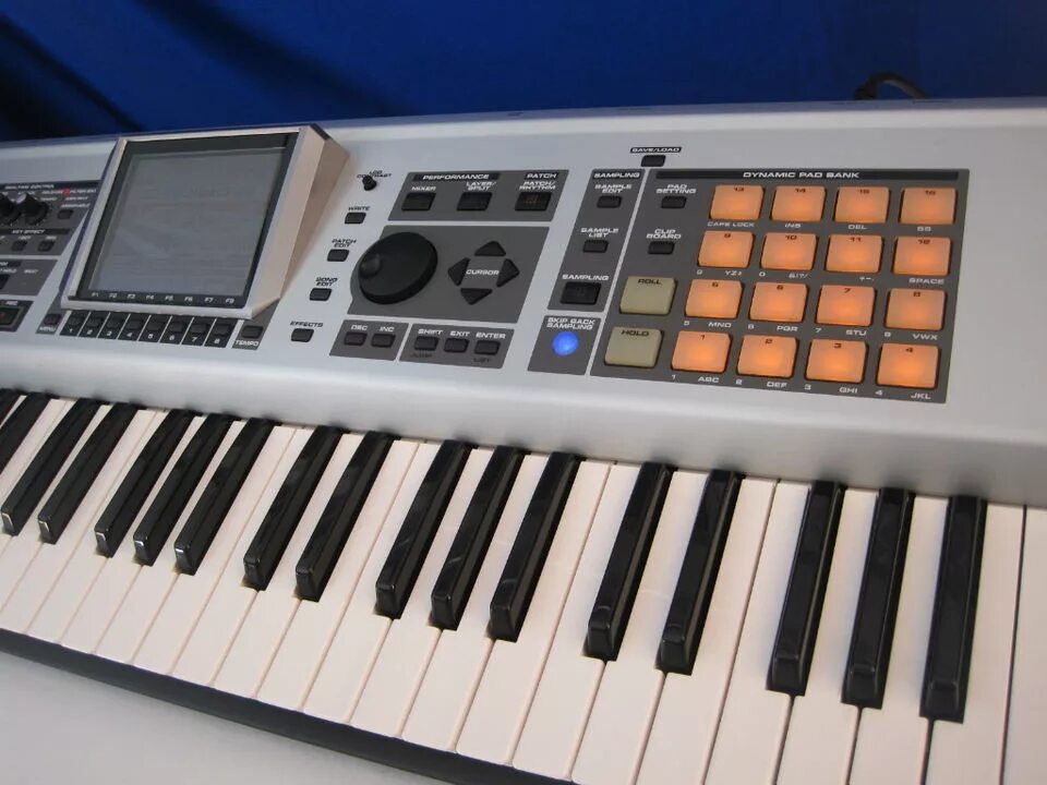 Roland x6 fantom korg p4x. Synth vi. синтезатор роланд фантом х6. синтезатор roland fa-06. синтезатор 3д модель.