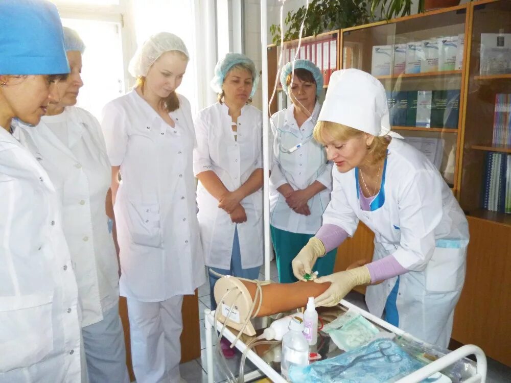Как получить образование медсестры